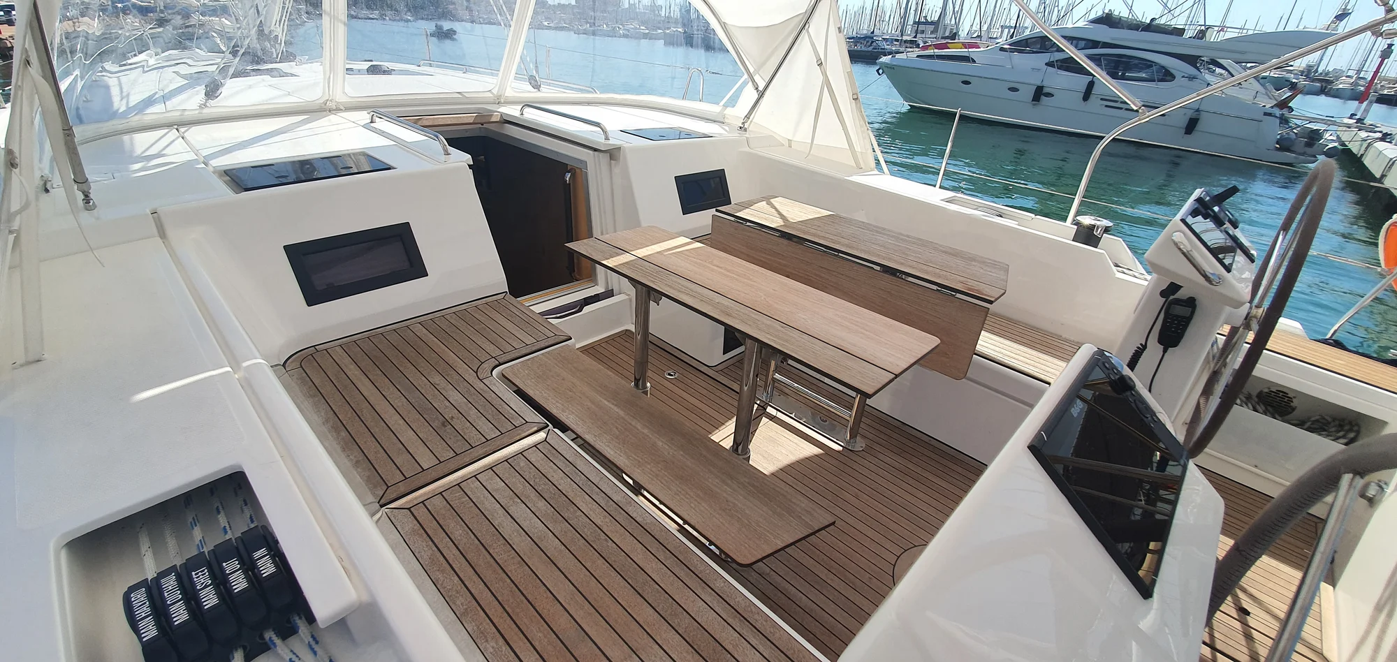 2020 Bavaria C45 Style 4 Cabin image 16