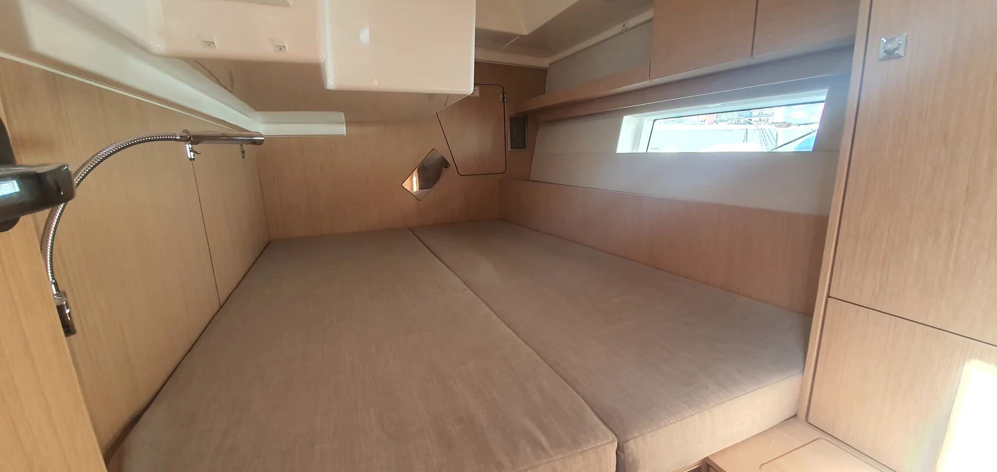 2020 Bavaria C45 Style 4 Cabin image 6