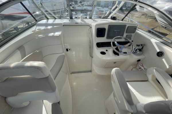Boston Whaler 305 Conquest additional image 2