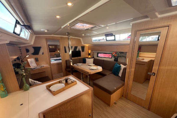 Bavaria C42 additional image 1