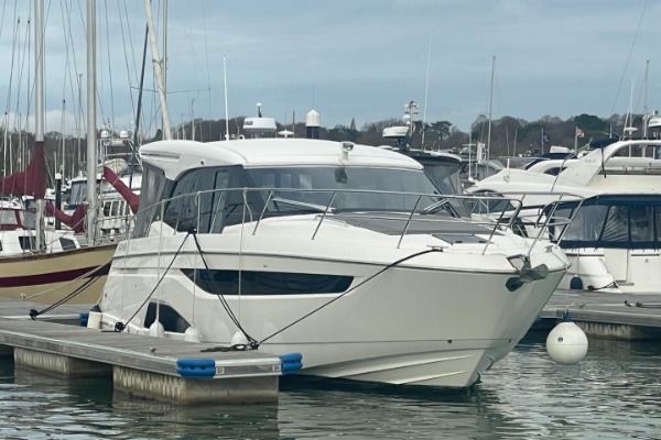 Bavaria R40 Coupe additional image 1