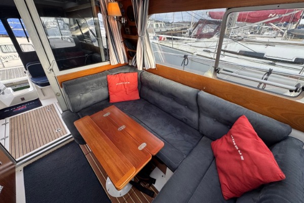 Nimbus 320 Coupe additional image 2