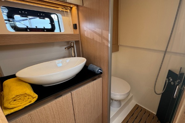 Bavaria SR33 additional image 2