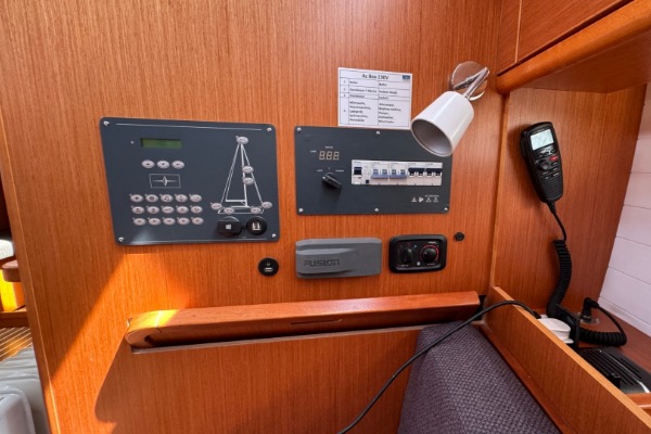 Bavaria Cruiser 37 additional image 2