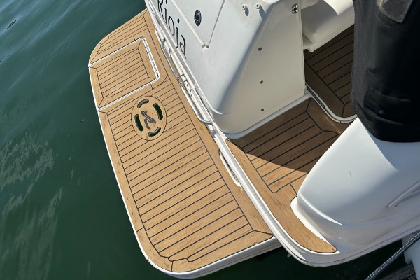 Sea Ray 260 Sundancer additional image 2