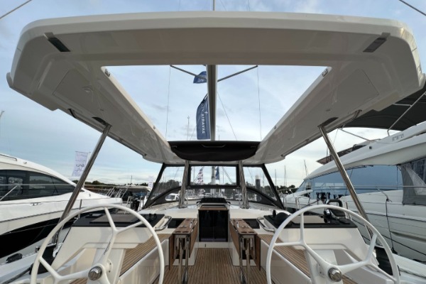 Bavaria C46 Hard Top additional image 1