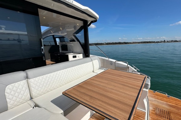 Bavaria SR41 Coupe  additional image 8