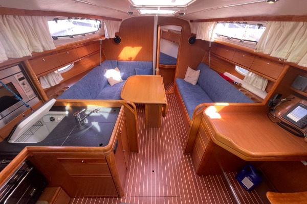 Bavaria 34 Cruiser additional image 2
