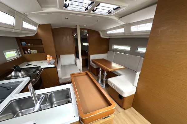 Jeanneau Sun Odyssey 410 additional image 4