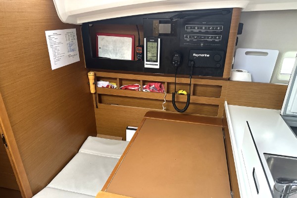 Jeanneau Sun Odyssey 410 additional image 5