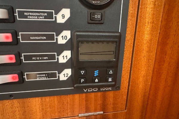 Dufour  32 Classic additional image 6