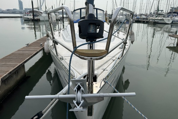 Dufour  32 Classic additional image 2