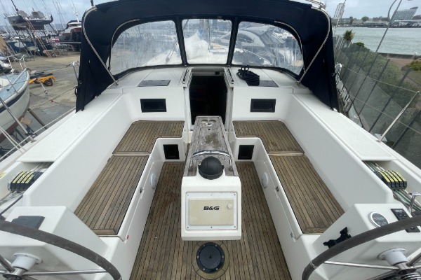 Bavaria C45 Holiday additional image 1