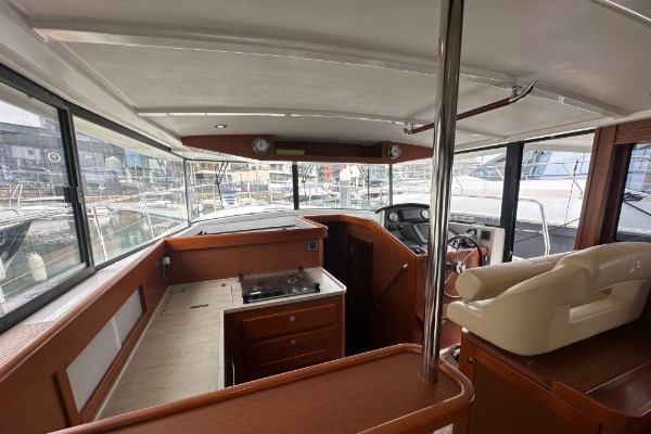 Beneteau Swift Trawler 44 additional image 2