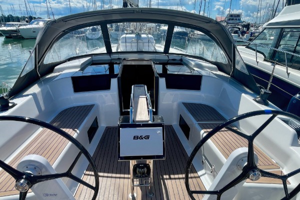 Hanse 418 additional image 1