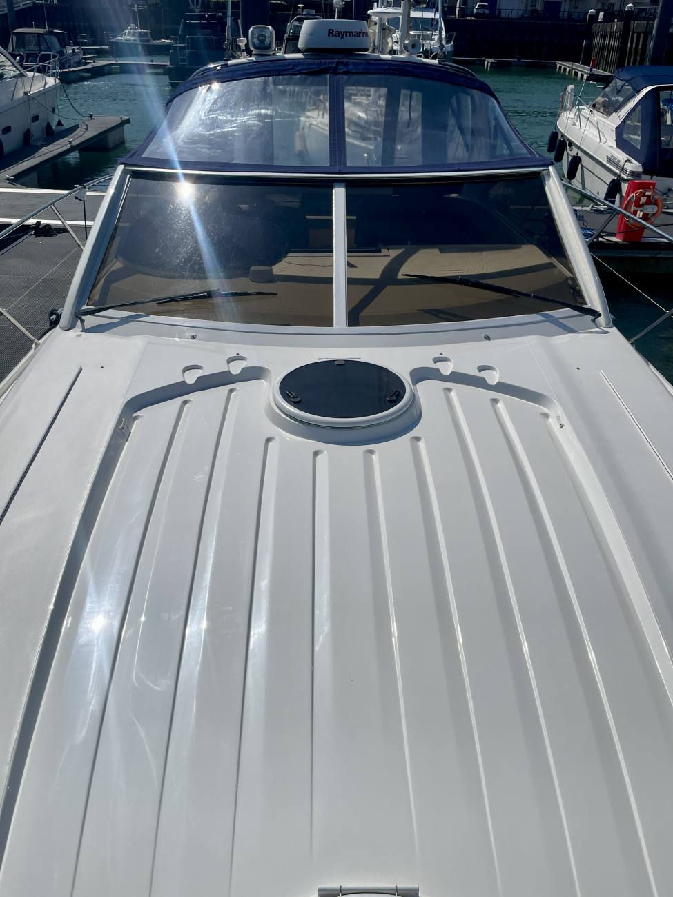 1999 Princess V40 image 17
