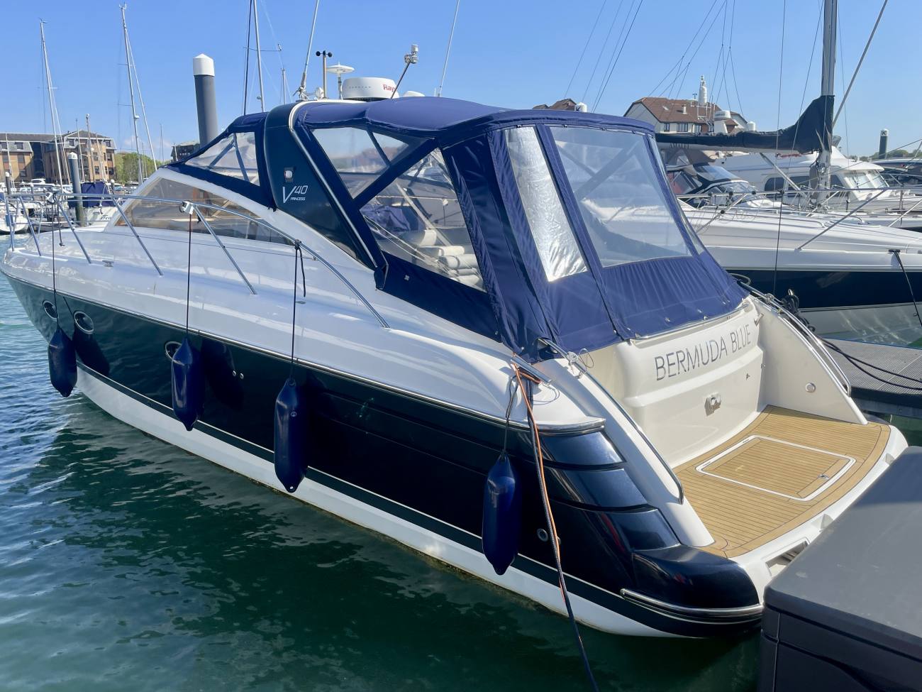 1999 Princess V40 image 11