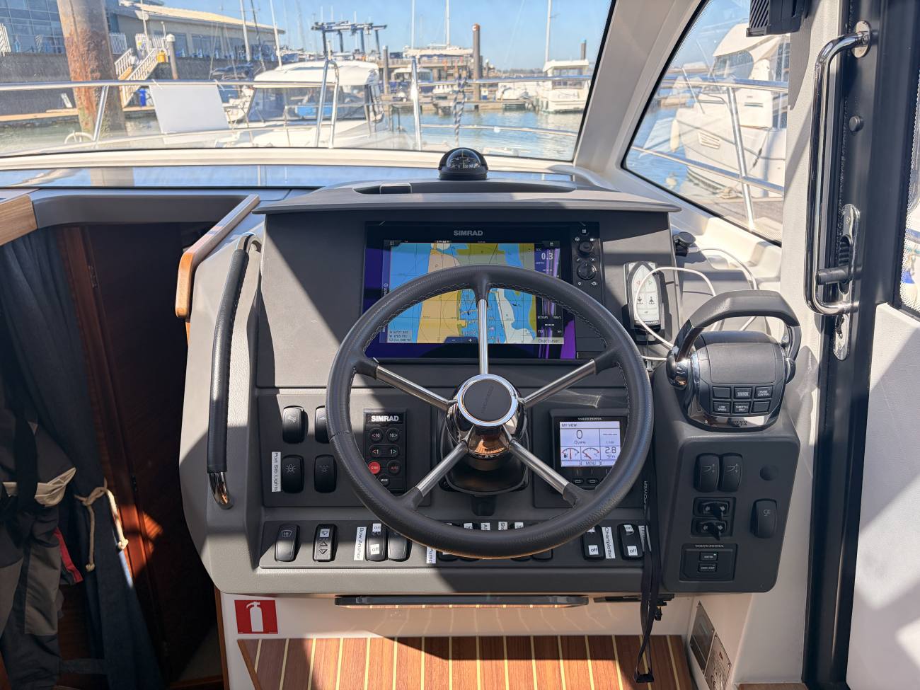 2018 Nimbus 305 Coupé image 31