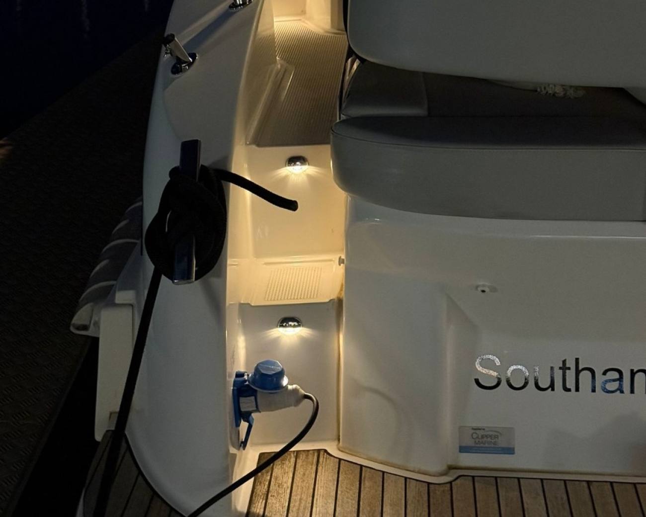 2022 Bavaria S33 Open image 16