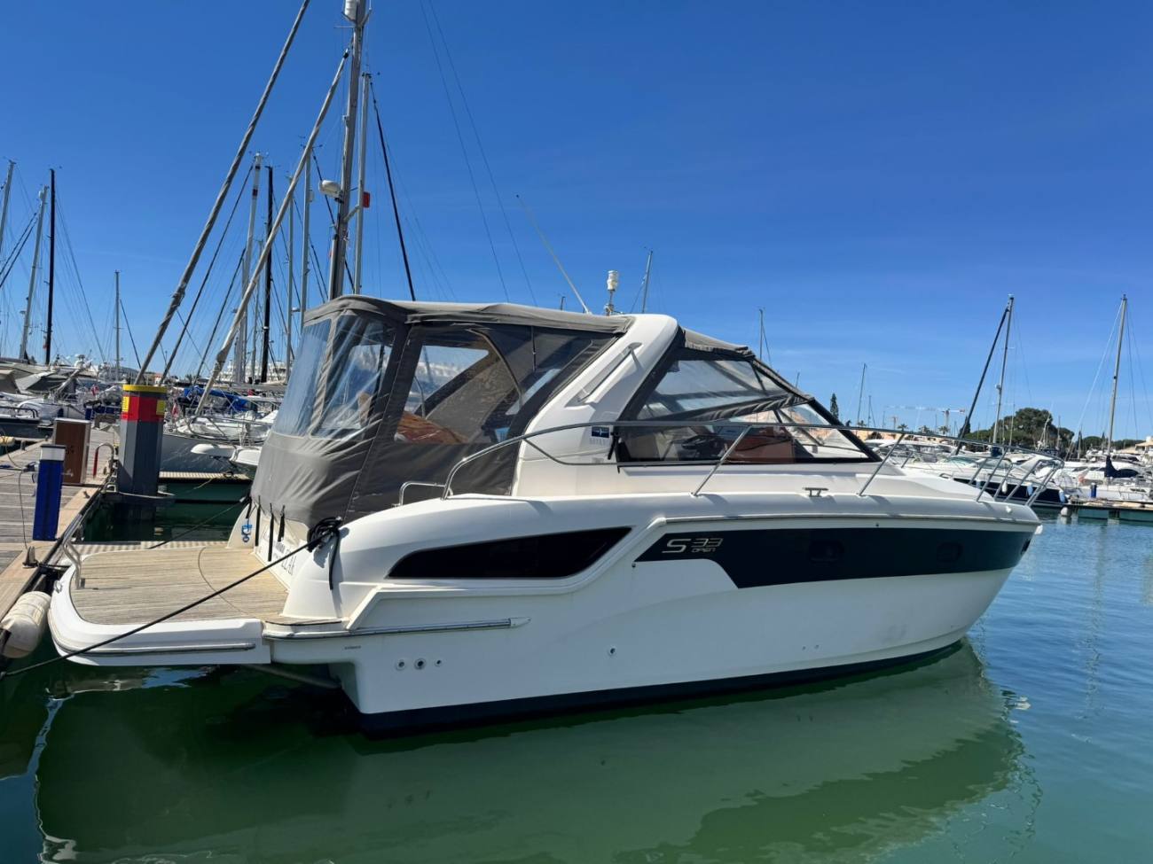 2022 Bavaria S33 Open image 11