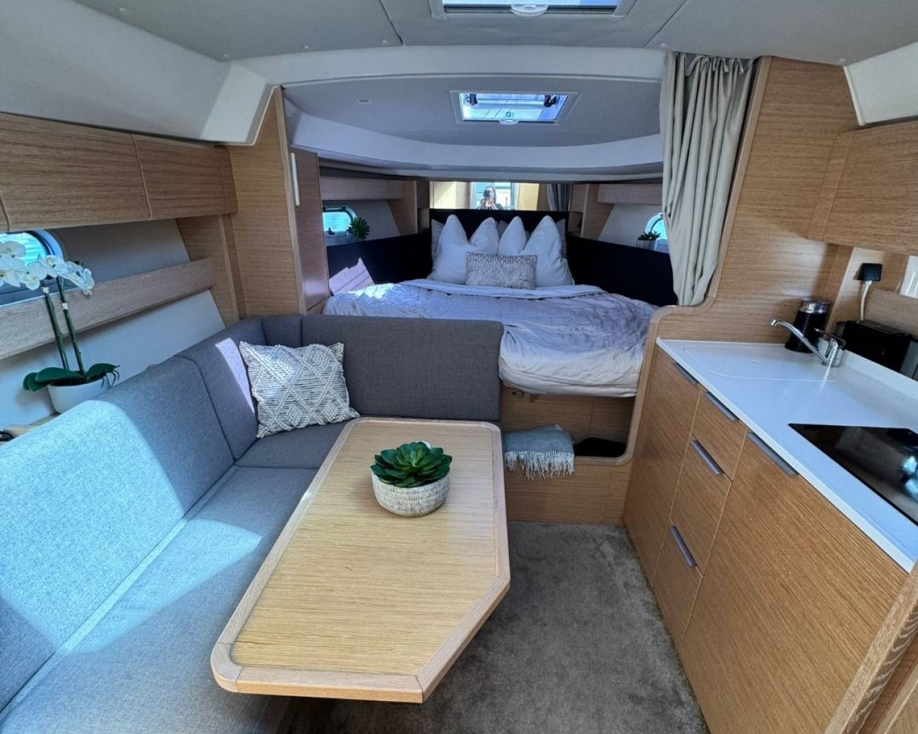 2022 Bavaria S33 Open image 20