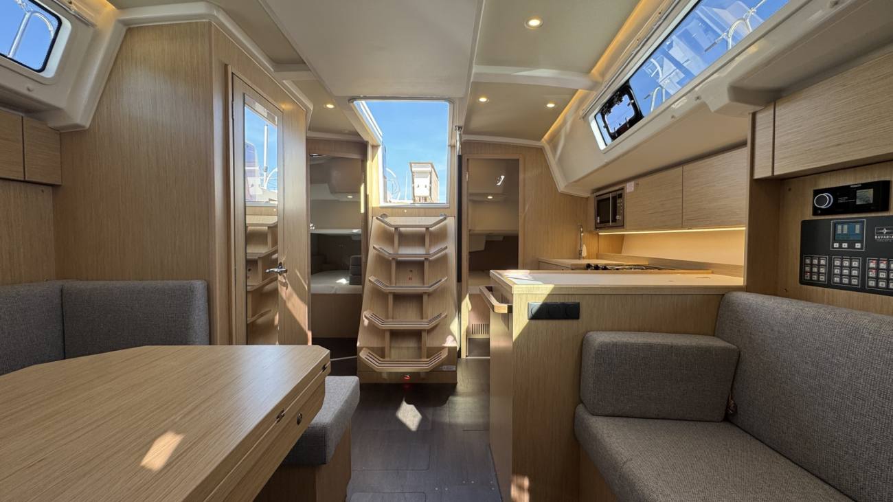 2026 Bavaria C38 image 23