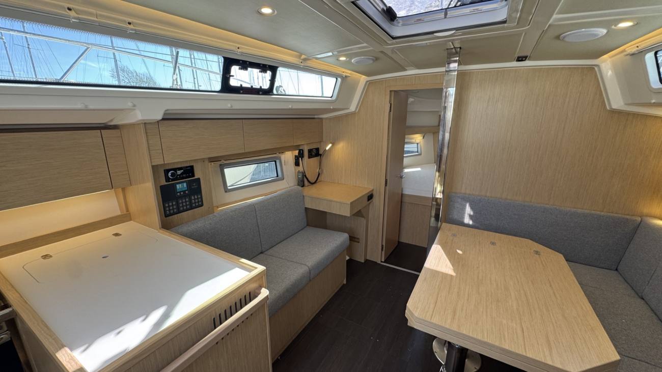 2026 Bavaria C38 image 22