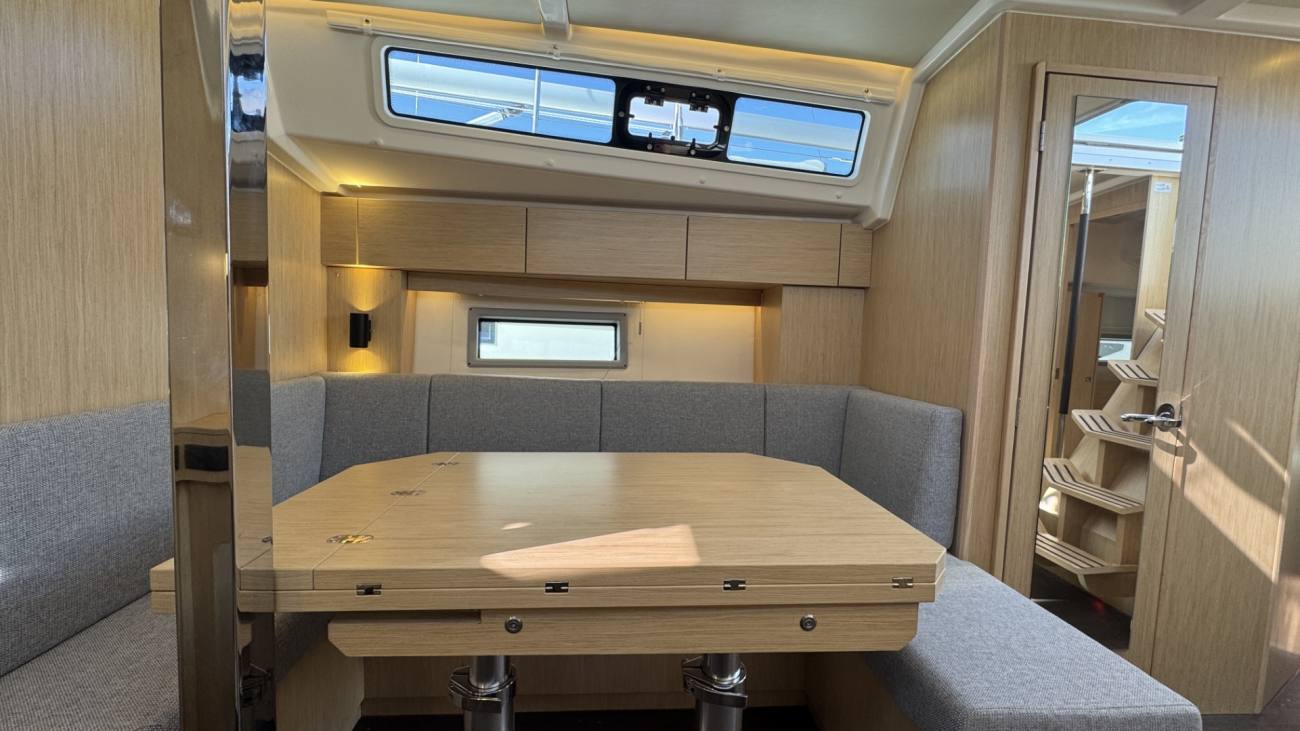 2026 Bavaria C38 image 3
