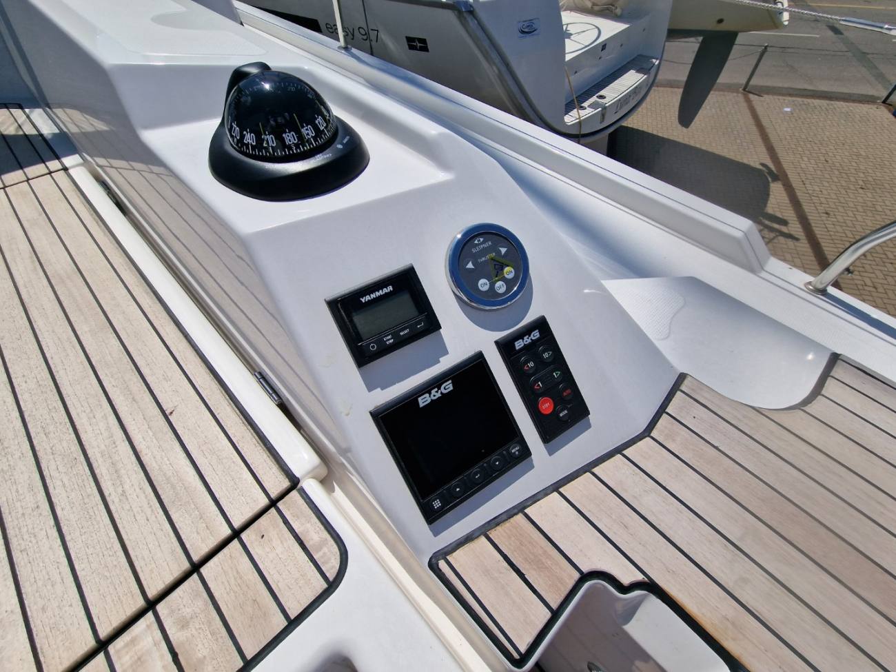 2026 Bavaria C38 image 19