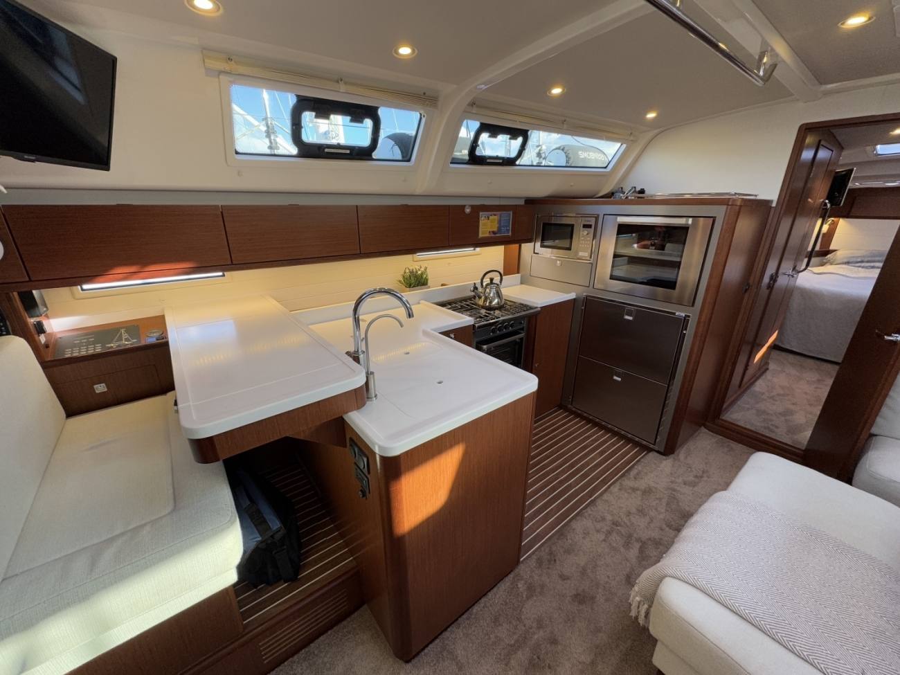 2017 Bavaria Cruiser 51 image 32
