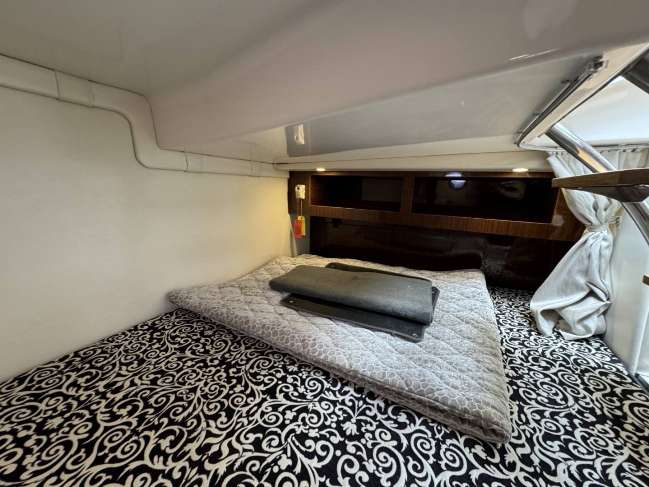 2015 28 Express image 8