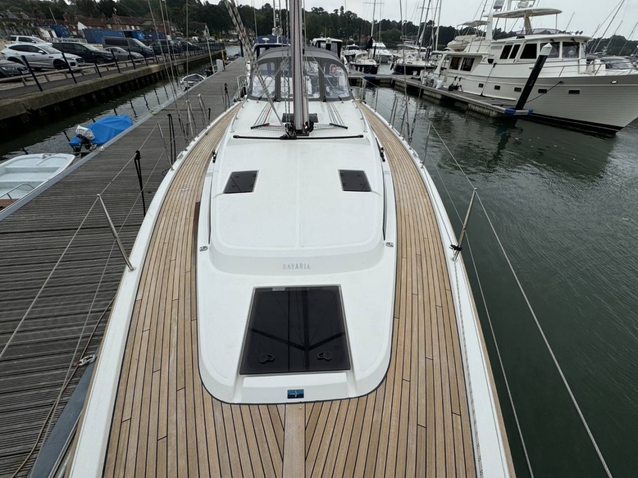 2020 Bavaria C42 image 18