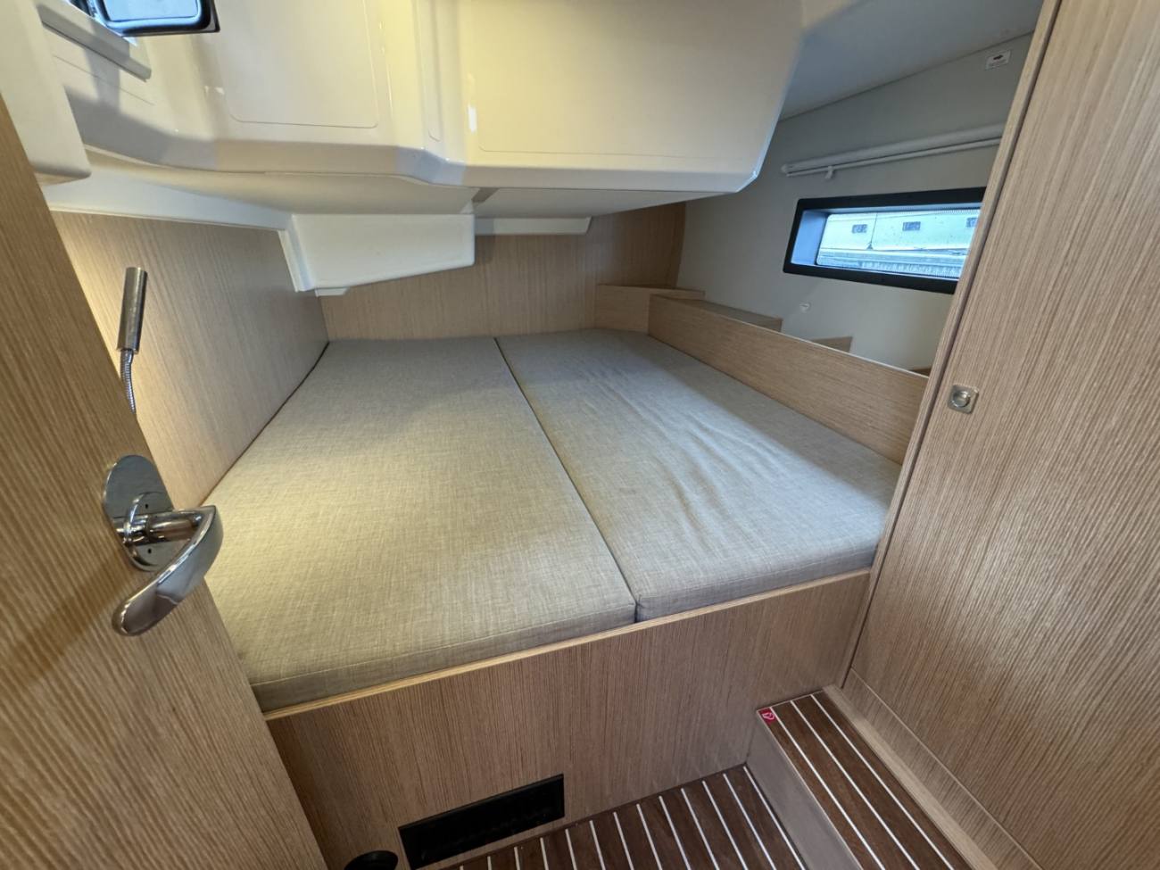 2020 Bavaria C42 image 6
