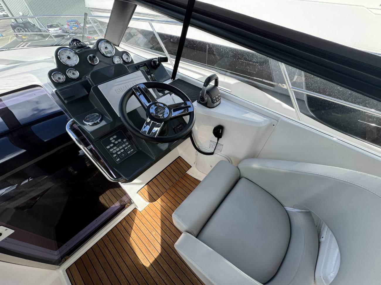2021 Bavaria S30 image 23