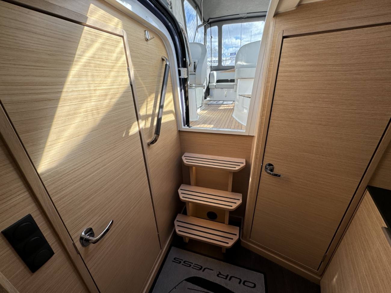 2021 Bavaria S30 image 7