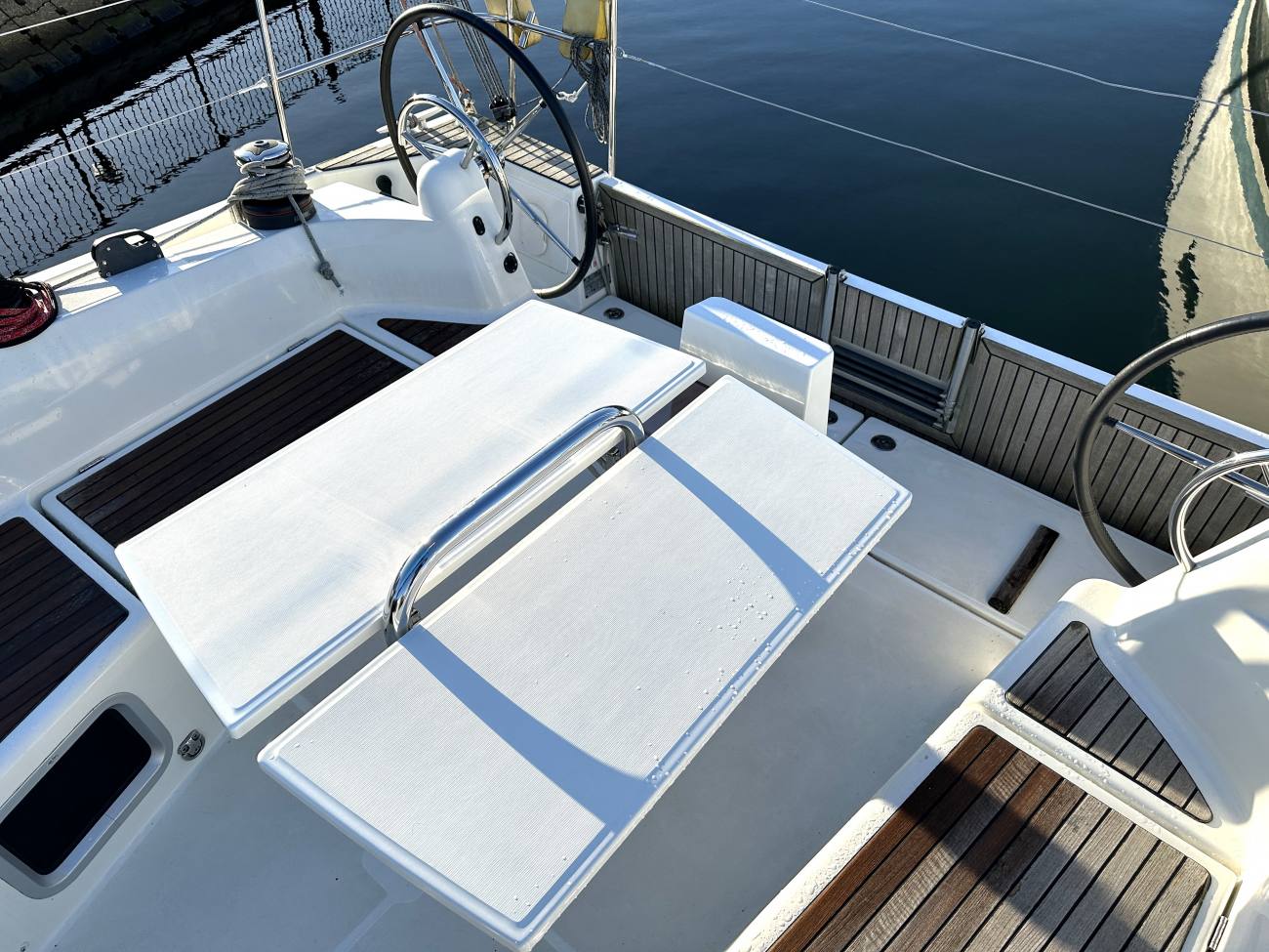 2020 Jeanneau Sun Odyssey 410 image 26