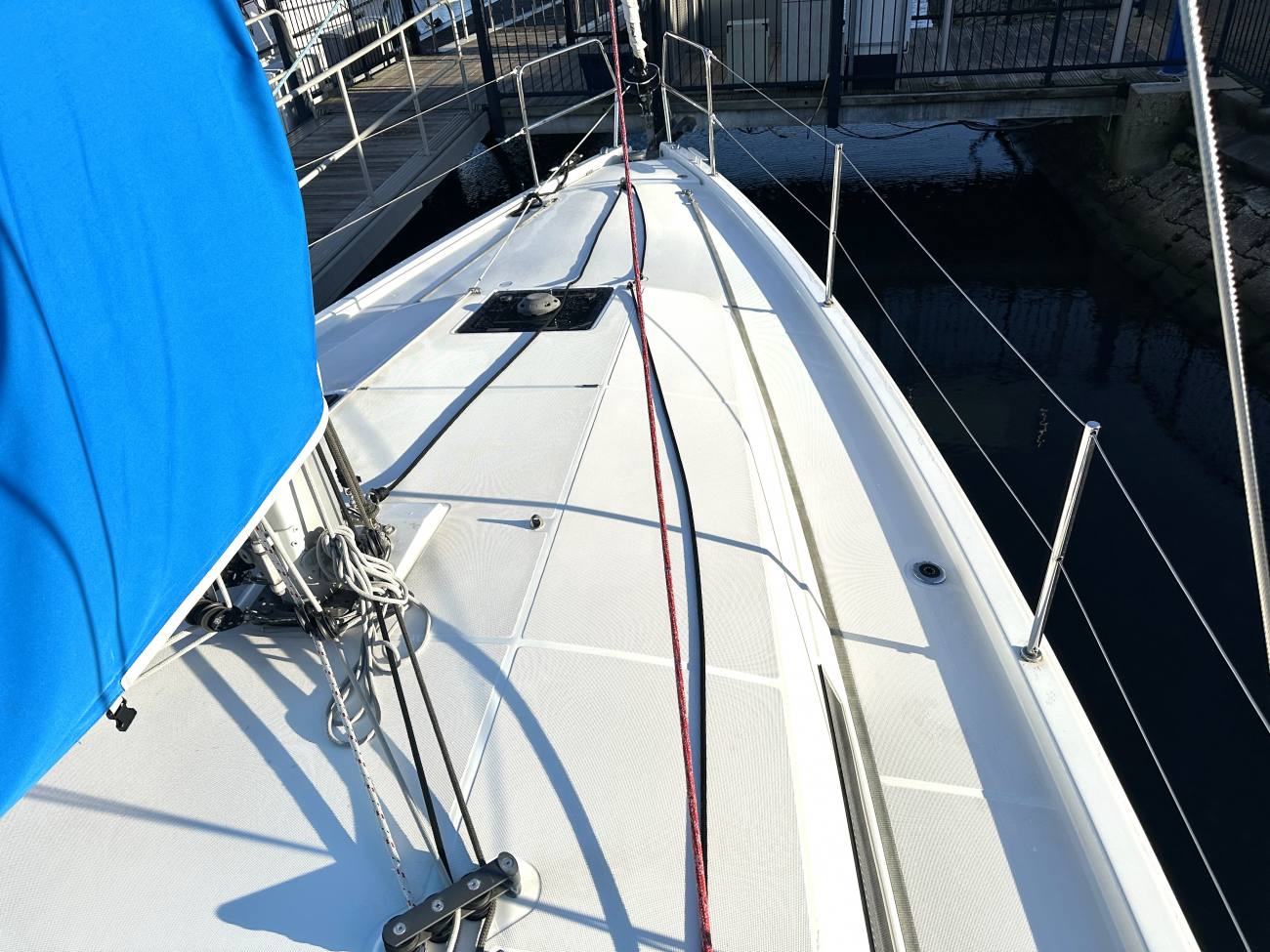 2020 Jeanneau Sun Odyssey 410 image 32