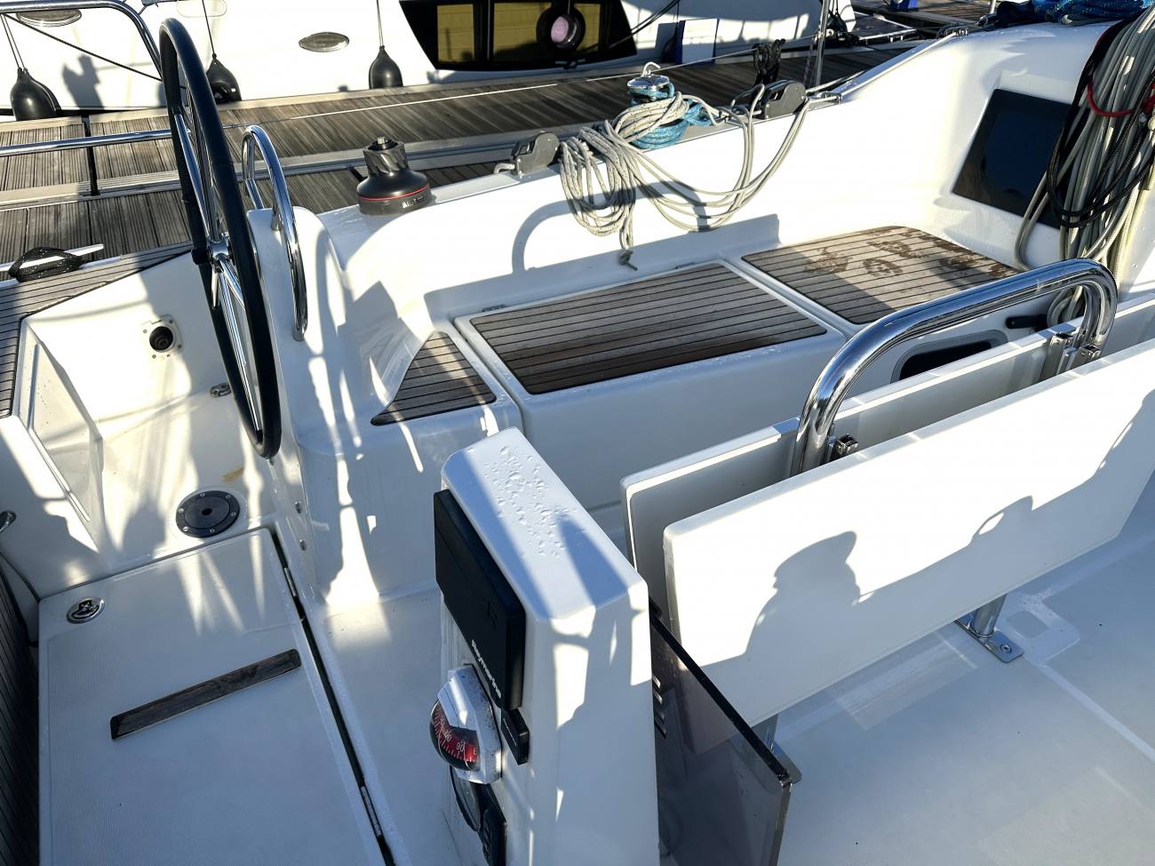 2020 Jeanneau Sun Odyssey 410 image 37