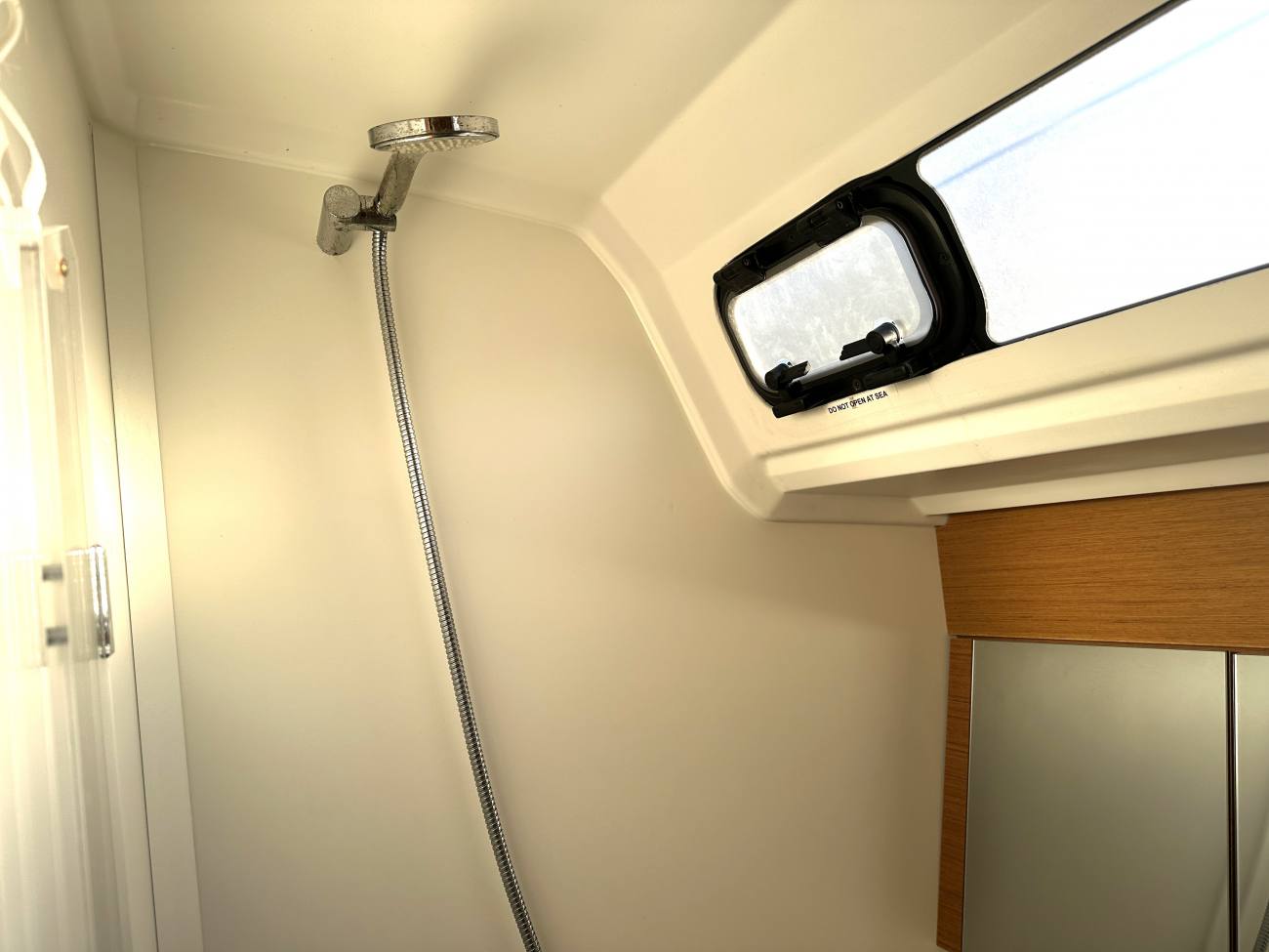 2020 Jeanneau Sun Odyssey 410 image 40