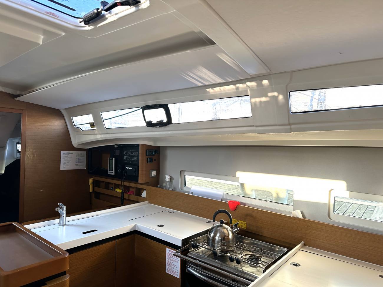2020 Jeanneau Sun Odyssey 410 image 51