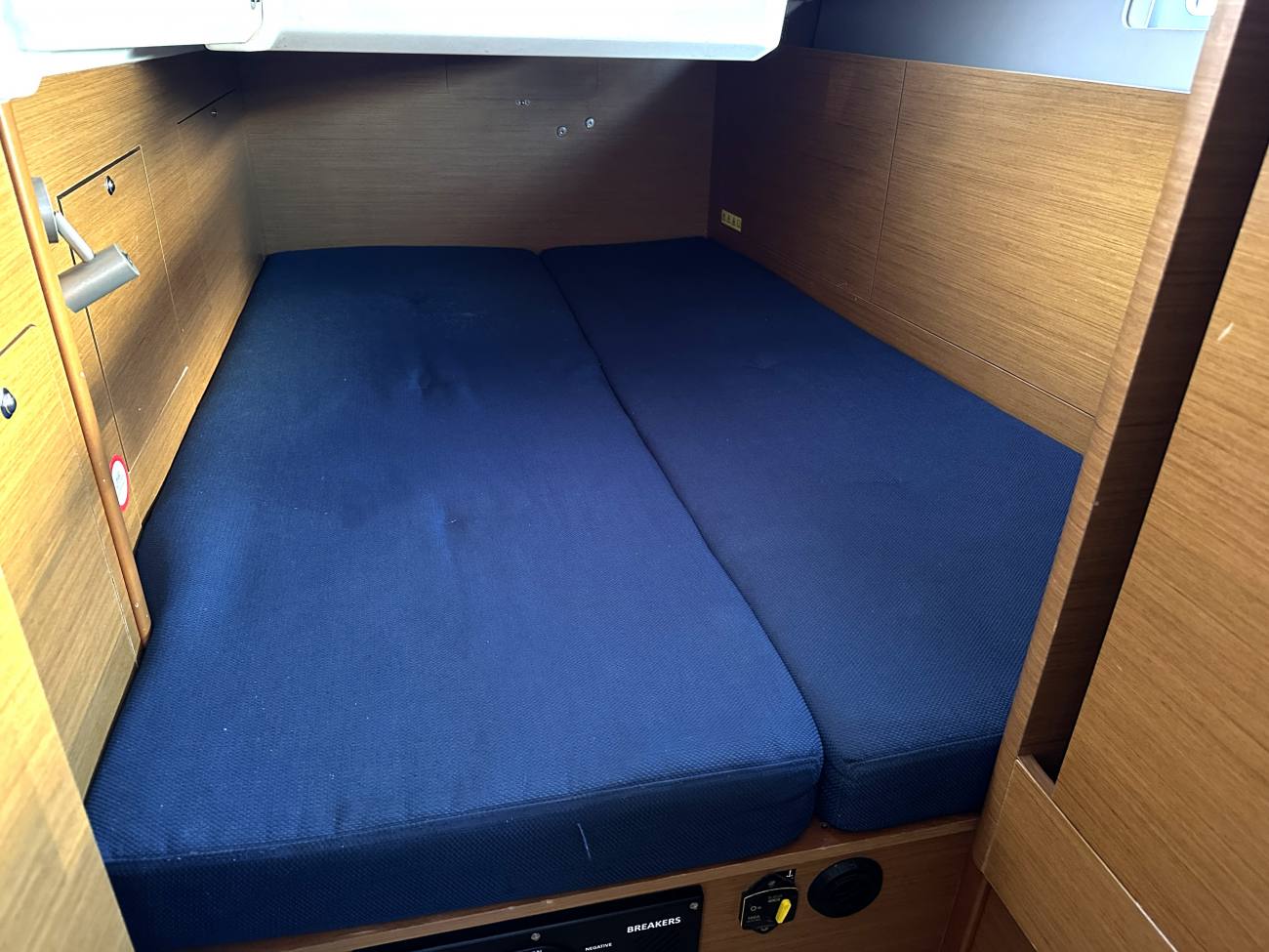 2020 Jeanneau Sun Odyssey 410 image 52