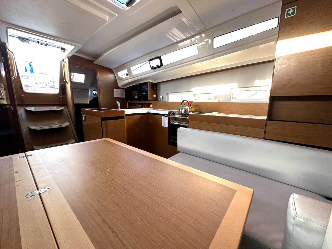 2020 Jeanneau Sun Odyssey 410 image 55