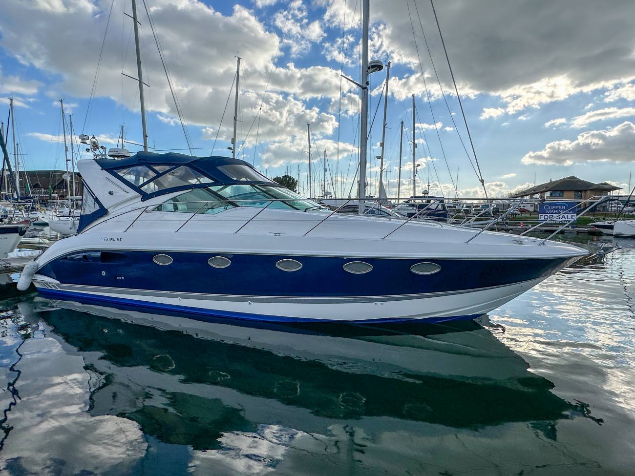 2001 Fairline Targa 40 image 12