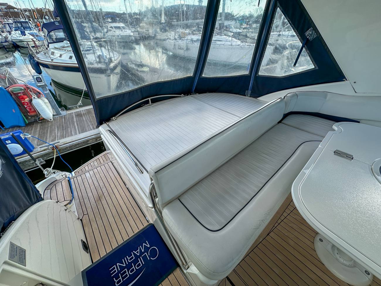 2001 Fairline Targa 40 image 23