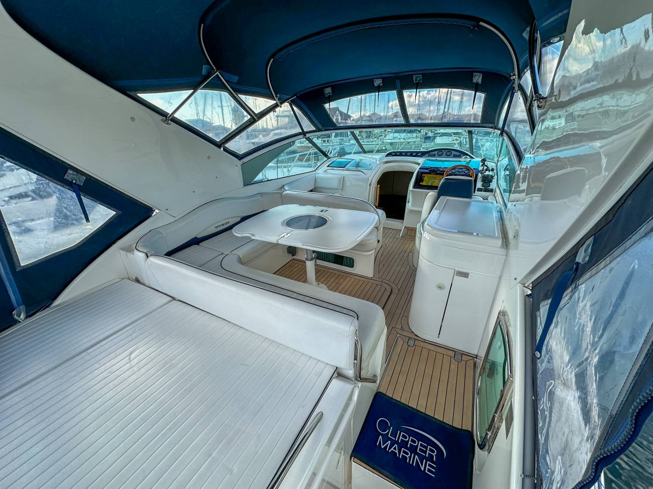 2001 Fairline Targa 40 image 21