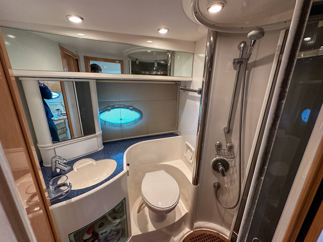 2001 Fairline Targa 40 image 36