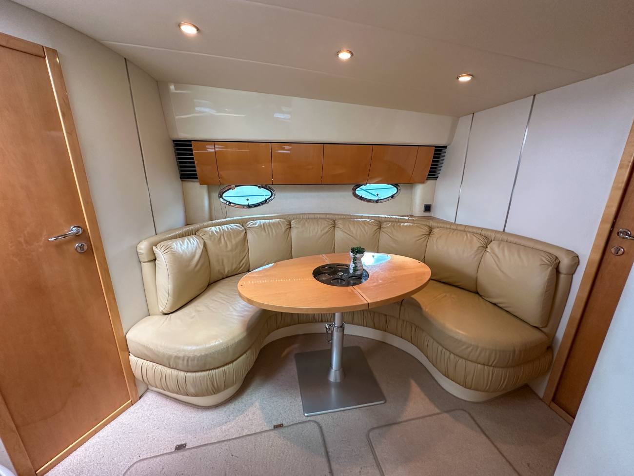 2001 Fairline Targa 40 image 31