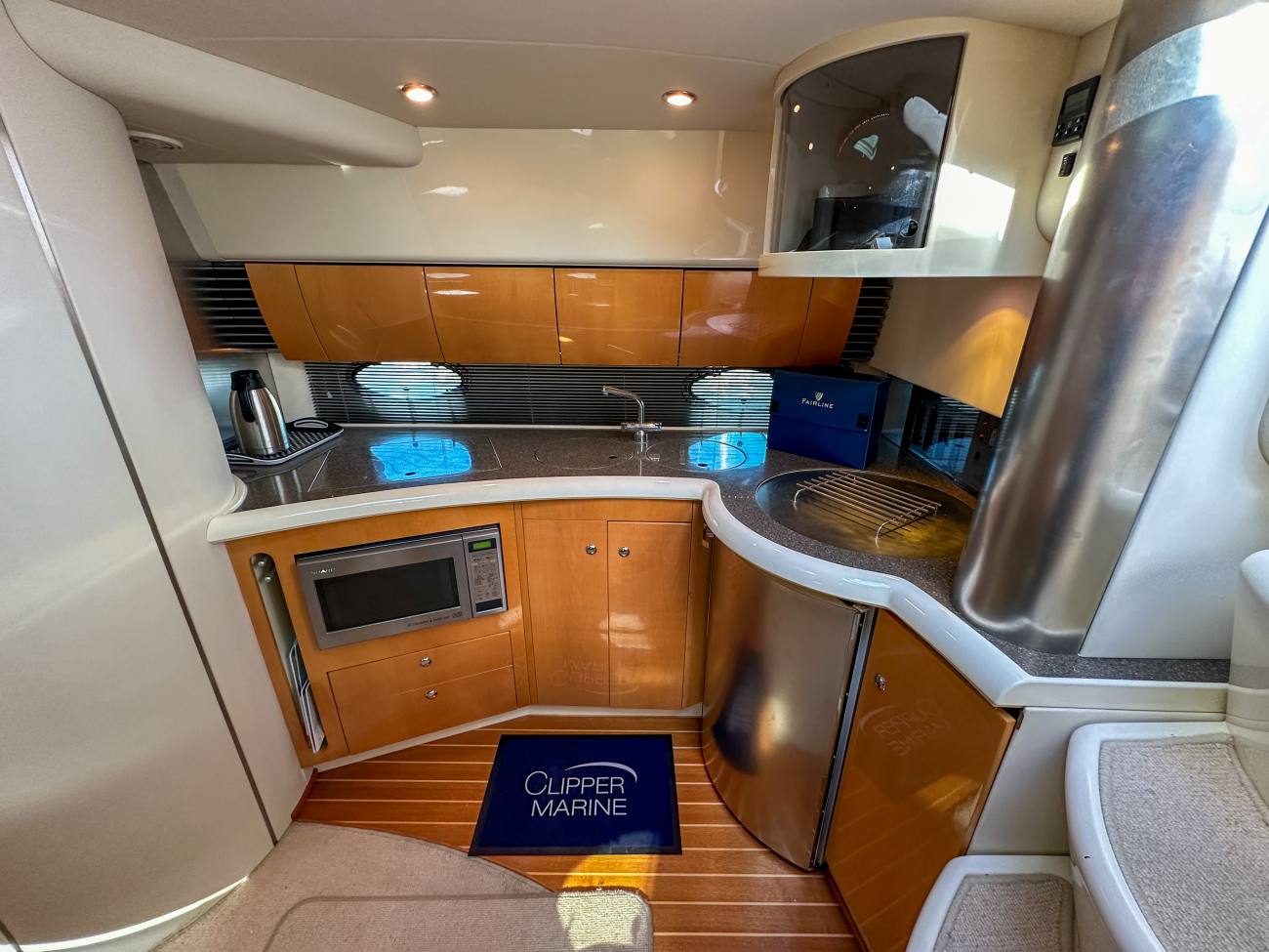 2001 Fairline Targa 40 image 32