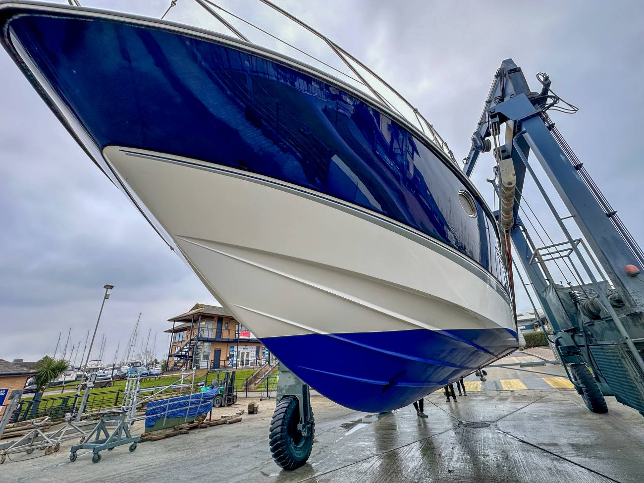 2001 Fairline Targa 40 image 4