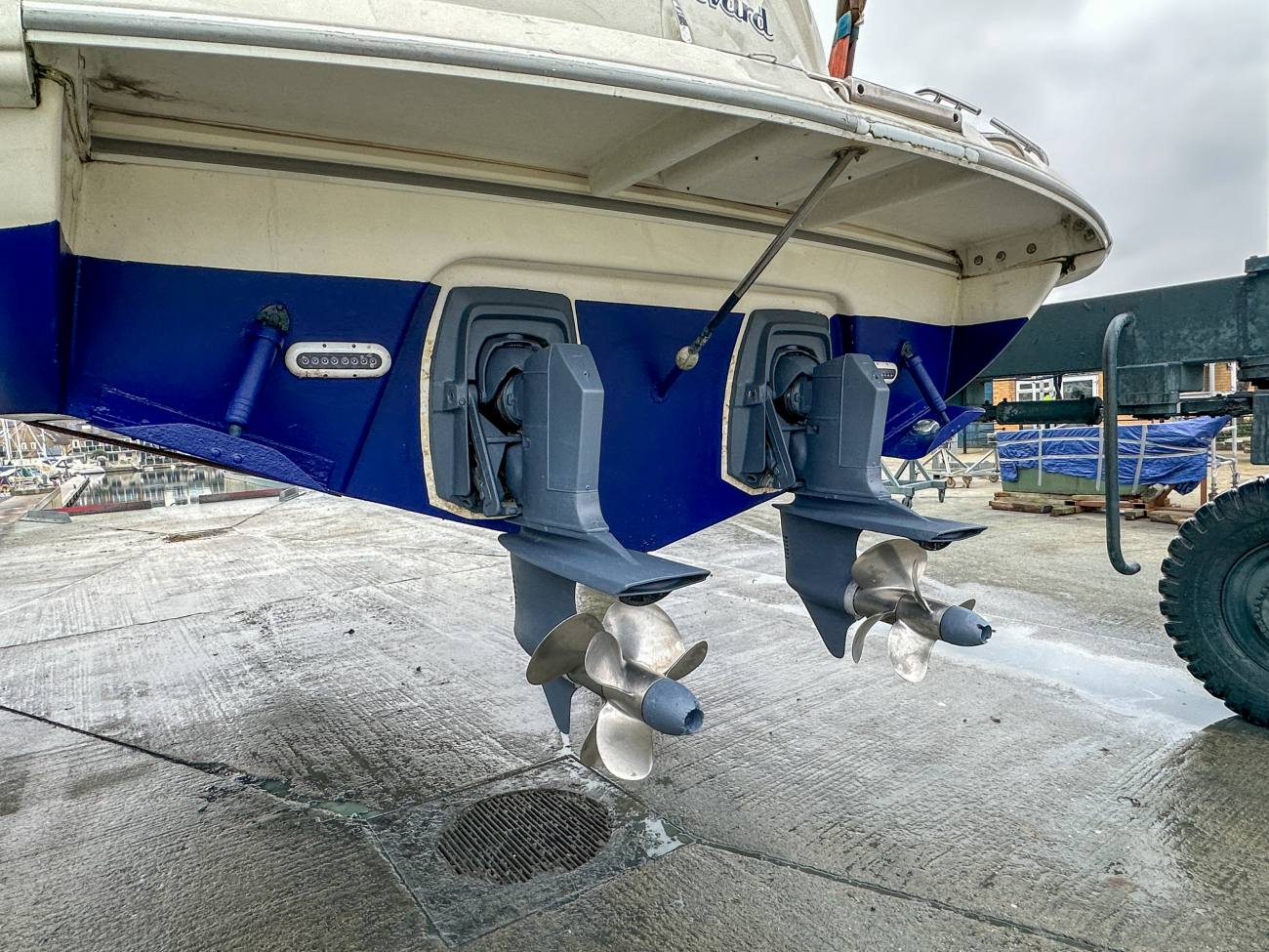 2001 Fairline Targa 40 image 10